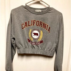 Cropped sweatshirt size medium